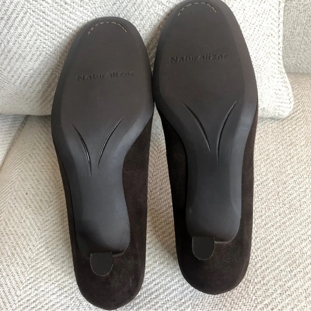 Naturalizer brown suede round toe buckle detail 3